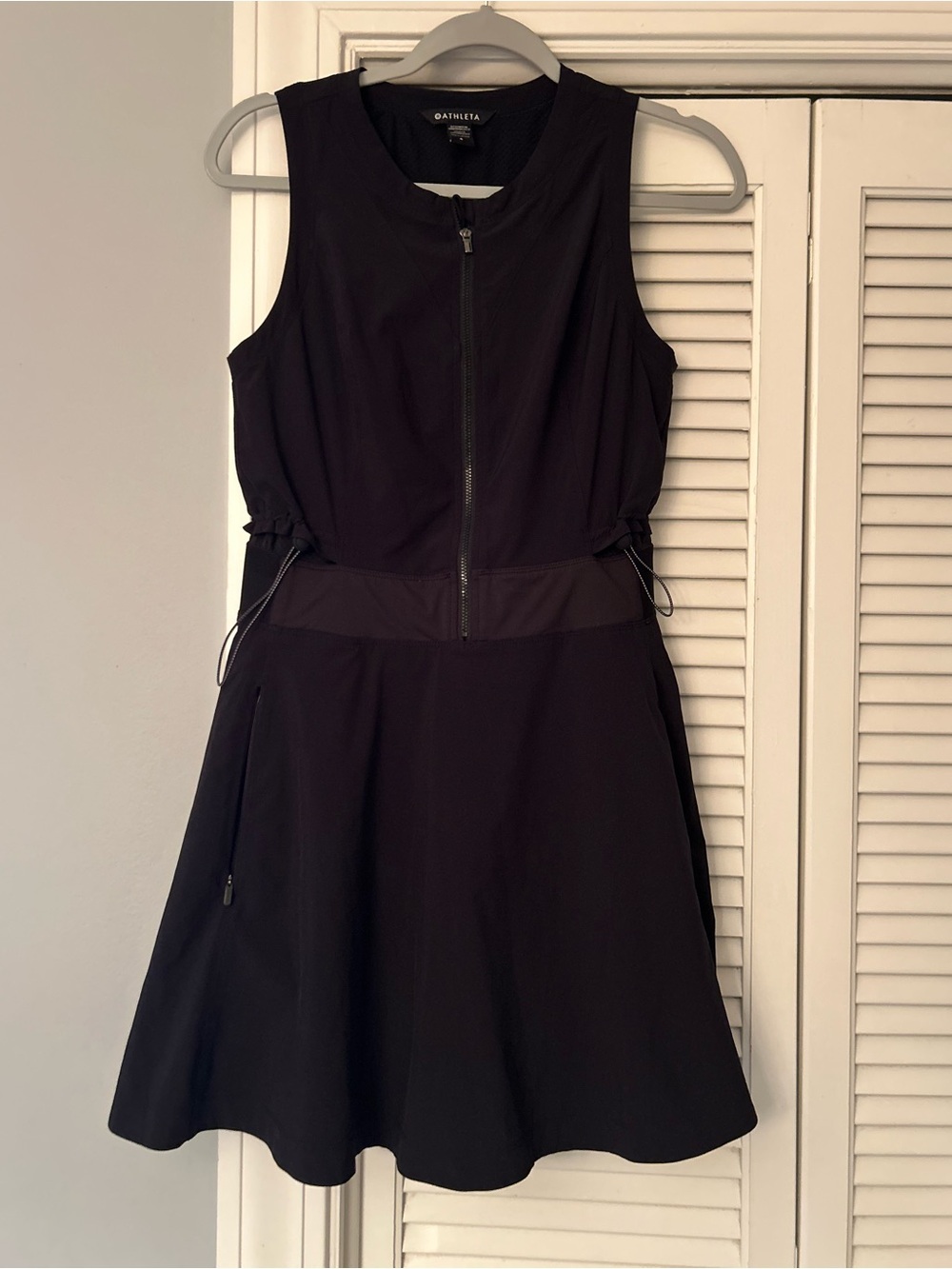 Athleta Black Zip-Front A-Line Dress w/side pockets & shorts underneath size 4